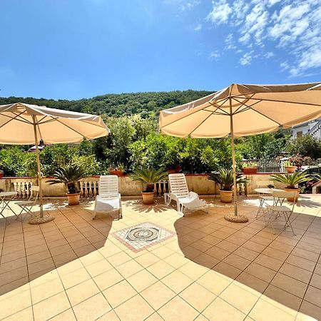 Villa Laria Tropea Exteriör bild