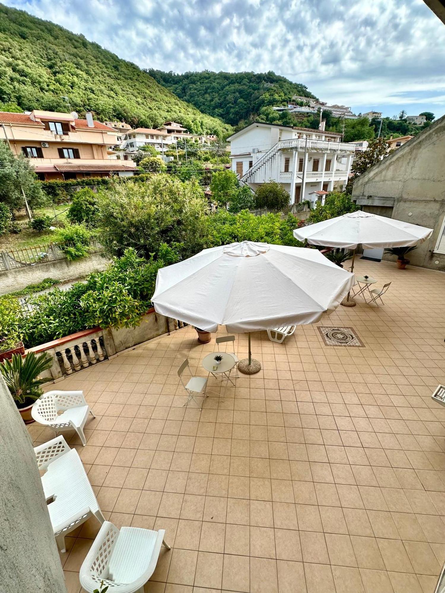 Villa Laria Tropea Exteriör bild